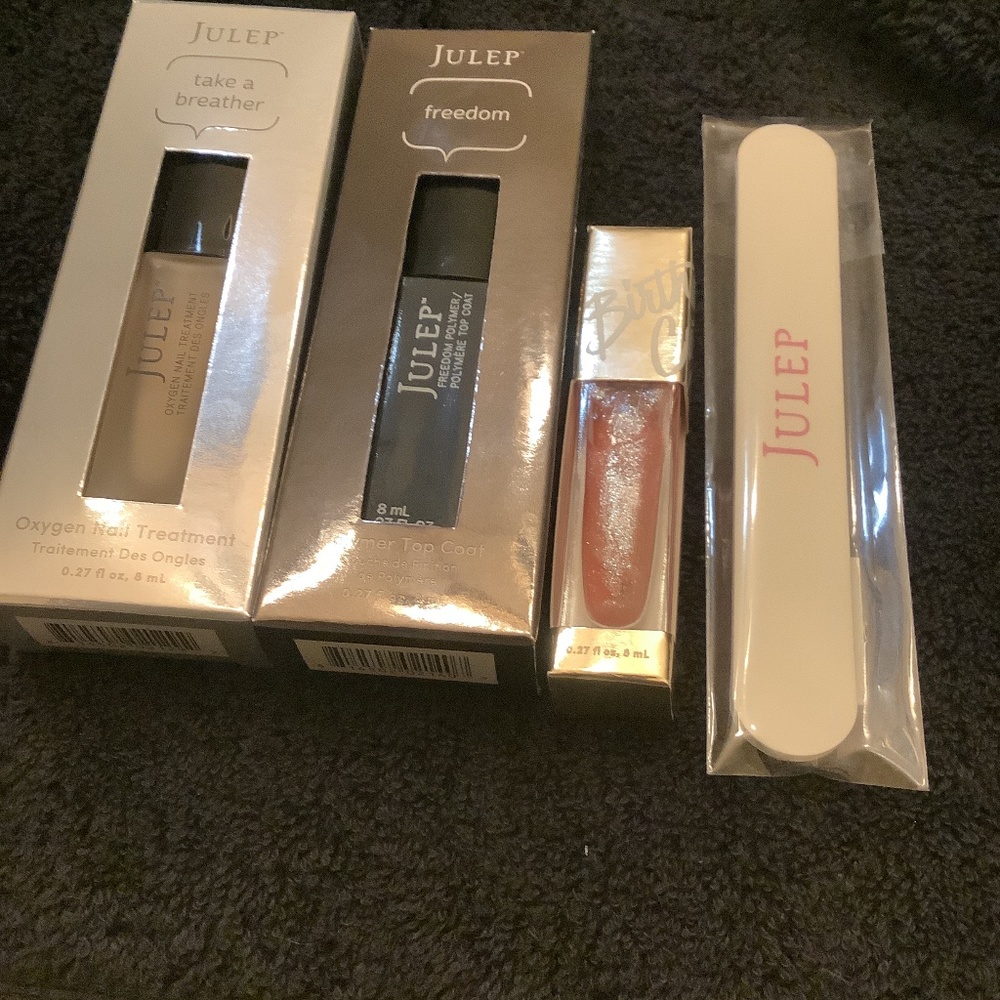 Julep Red Carpet 4 piece nail collection.